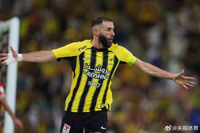 阿斯报：本泽马用拔火罐疗法恢复 可以赶上德比