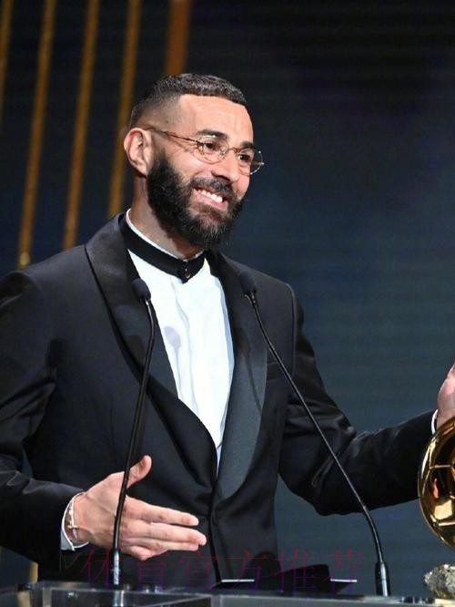 纳达尔：祝本泽马好运 我支持他赢得今年的金球奖